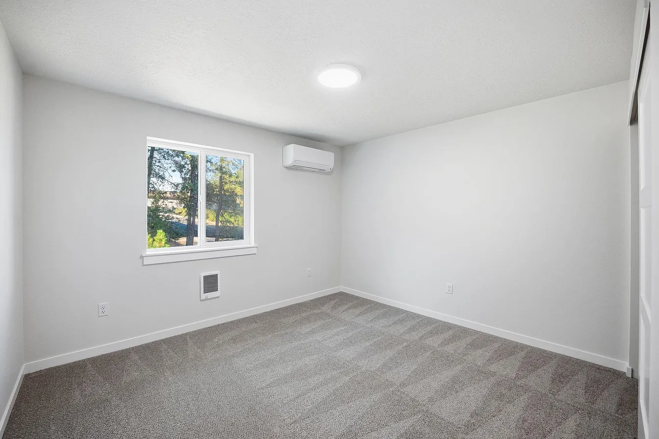 Elcliff Duplex bedroom