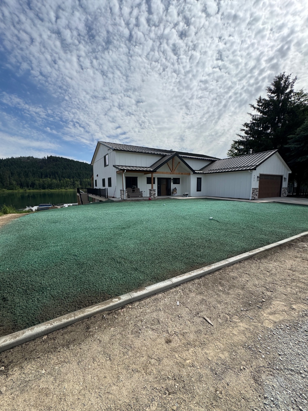 Newport River House — front exterior