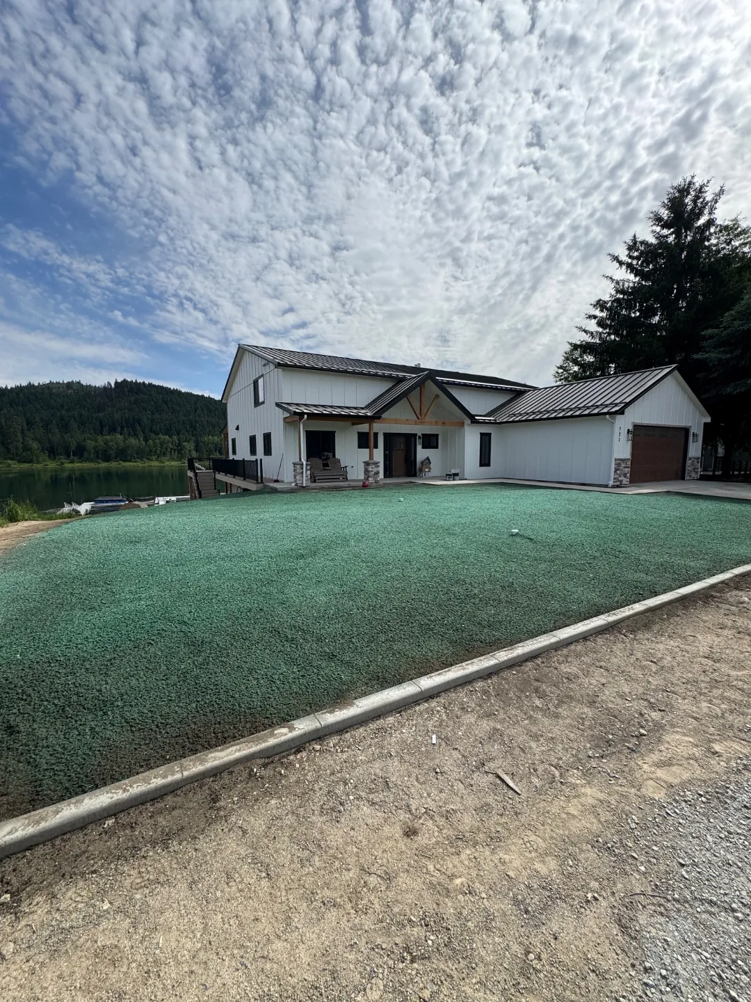 Newport River House — front exterior